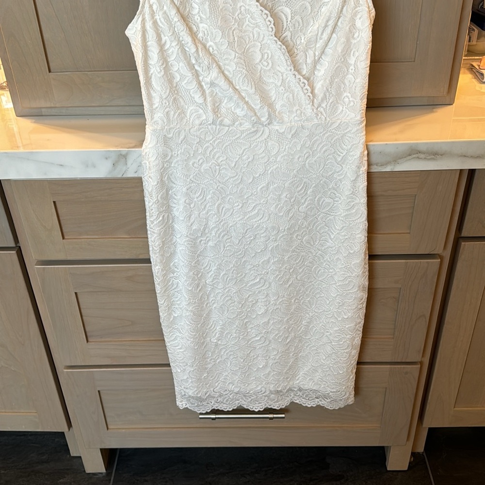WHITE LACE DRESS - Picture 5 of 6